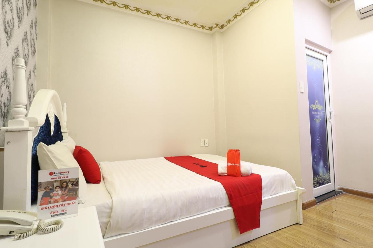 RedDoorz Bui Vien Walking Street Hotel Ho Chi Minh-stad Buitenkant foto
